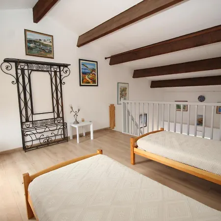 Apartment T3 Climatise Avec Garage Et Terrasse A - Fr-1-309-265