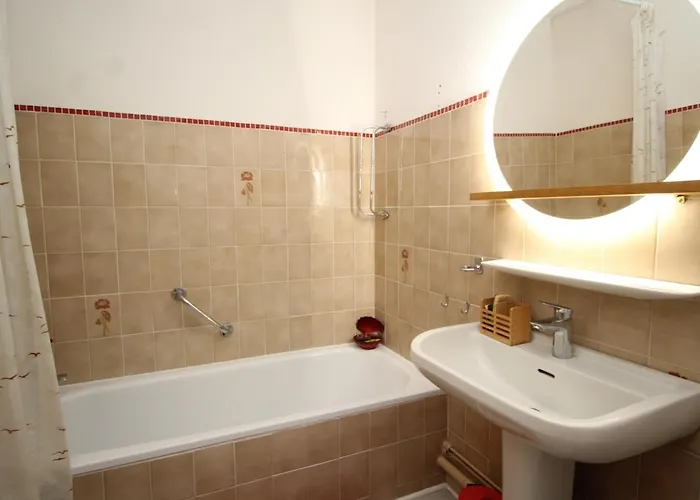 Apartment Appartement T3 Avec Garage Et Terrasse A Collioure - Fr-1-309-265